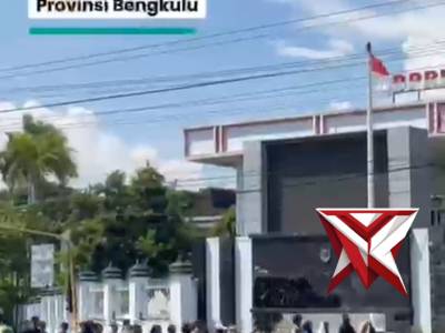 *Apel dan PAM Aksi Unras Bem Si Serta Aliansi Bengkulu di DPRD Prov Bengkulu Berlangsung Aman dan Te
