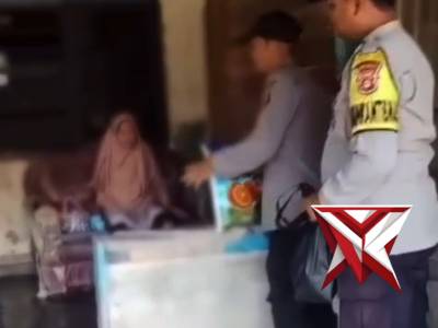 jumat berkah polsek sungai keruh SM9 - PoliceTube