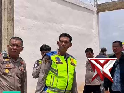 Pastikan Keamanan Ibadah, Kapolres Musi Rawas Pantau Langsung Giat  Ibadah di Gereja