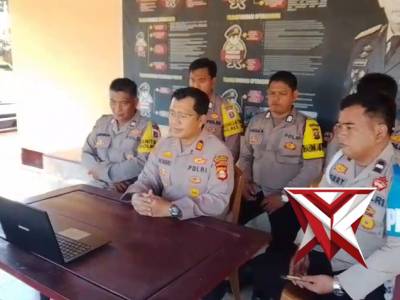 Giat zoom Meting Kapolsek & bhabinkamtibmas Polsek Pampangan polres OKI Hadir