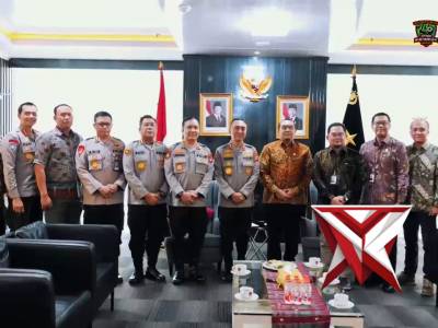 Kapolda Sumatera Selatan Irjen Pol Dr. Sandi Nugroho menerima audiensi jajaran pimpinan PLN UID S2JB