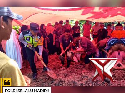 Bhabinkamtibmas bantu pemakaman warga