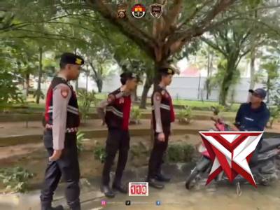 Hadir di tengah masyarakat sat samapta polres Muba melaksanakan giat patroli dialogis