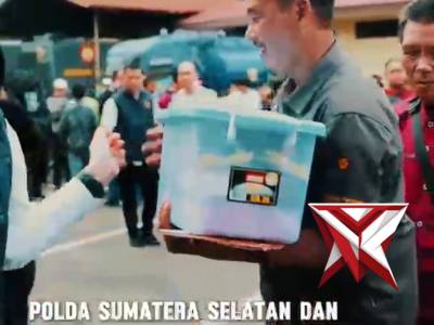 Penyerahan barang bukti kendaraan bermotor  tindak kejahatan kpd pemiliknya oleh Kapolda Sumsel, 08