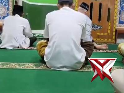 POLSEK RAWAS ILIR menjadi khatib Shalat Jumat pada hari Jum'at, tanggal 17 April 2026 Sekira Jam 12.
