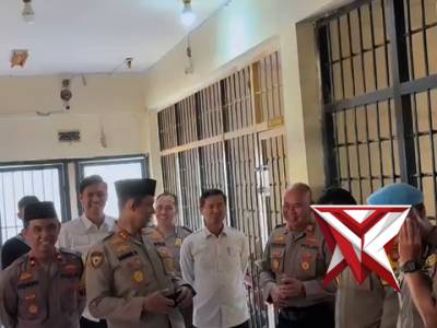 @shandinugroho - Kapolres Musi Rawas melakukan pengecekan sel tahanan