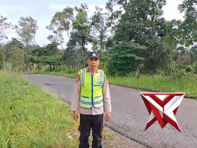 giat personil patroli polsek kimbar melaksanakan pemantauan arus lalin dan antisipas