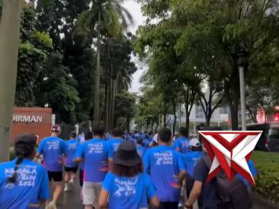 Are u ready Runners? - PoliceTube