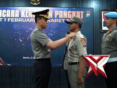 Upacara Kenaikan Pangkat - PoliceTube