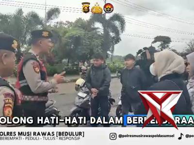 Himbauan patroli polres mura kepada para mahasiswa untuk berpergian dengan mengunakan sepeda motor - PoliceTube