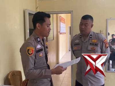 KANIT BINTIBSOS SAT BINMAS MELATIH PUBLIK SPEAKING PERSONEL 6