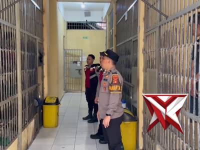 Pamapta cek tahanan.  IK4