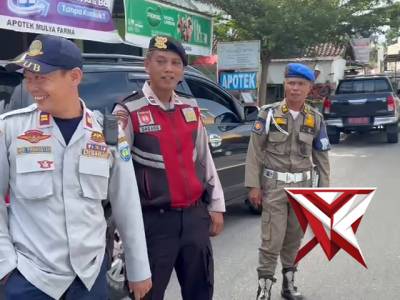 FUNGSI SAT SAMAPTA . GIAT PATROLI JALAN KAKI 2 - PoliceTube