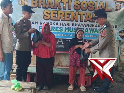 Polsek Purwodadi berbagi