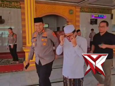 Title*

Kapolda Sumsel Irjen Pol DR Sandi N komitmen laks Program Sabuk Kamtibmas di Polres Mura