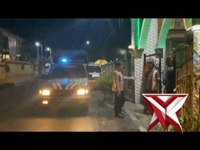 Tekan Kriminalitas, Polsek Sempol Gelar Patroli Blue Light dan Imbau Warga.