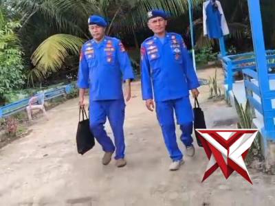 Giat baksos ???? - PoliceTube