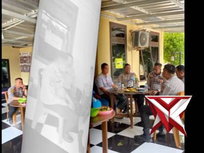 COFFEE MORNING POLSEK JEJAWI
Kapolsek Jejawi dan Anggota