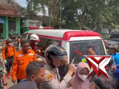 Telah ditemukan korban yang sebelumnya dilaporkan terbawa hanyut di Sungai Ciapus. - PoliceTube
