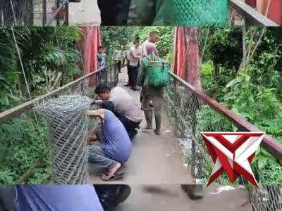 REVITALISASI JEMBATAN GANTUNG DESA PEDANG: WUJUD NYATA PROGRAM "BELIDA" POLRES MUSI RAWAS - PoliceTube