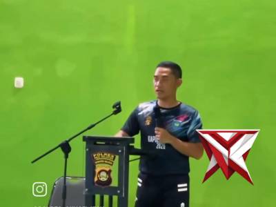 TURNAMEN BADMINTON KAPOLRES OKUS CUP - PoliceTube