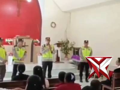 Polri Hadir, Pastikan Ibadah Paskah Berjalan Khidmat

?Polsek STL Ulu Terawas berkomitmen memberikan