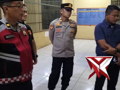 .Kasi binmas melaksanakan kegiatan cek tahanan polres muba, 02