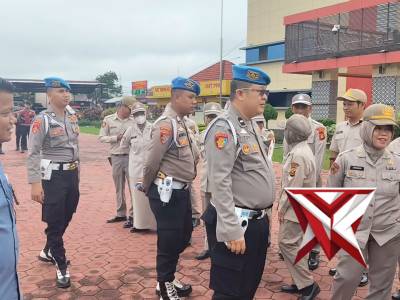1.	SiPropam Polres Muba cek HP anggota, jaga disiplin.