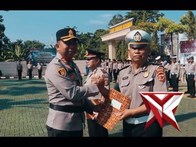 Penuh haru dan kebanggaan