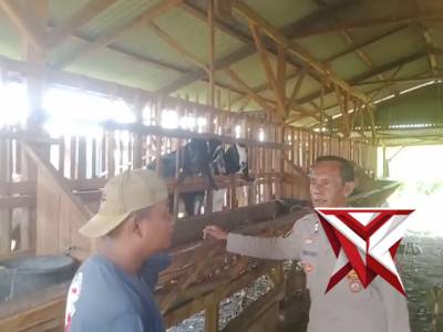 Polsek Ujungpangkah Beri Himbauan Waspada Penipuan Online:

"Anggota Polsek Ujungpangkah mem