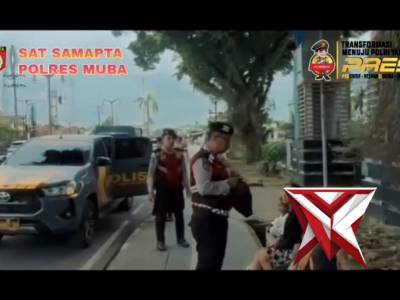 Giat Patroli Sat Samapta Membagikan sembako