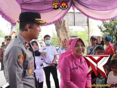 Polres Ogan Ilir Bersama Bhayangkari Salurkan Perlengkapan Sekolah Kepada Anak-anak Korban Kebakaran