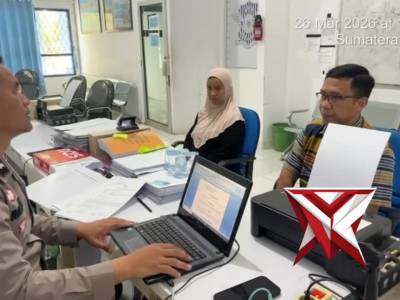 Anggota sat lantas memberikan himbauan - PoliceTube