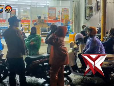 Imbauan keselamatan saat berkendara