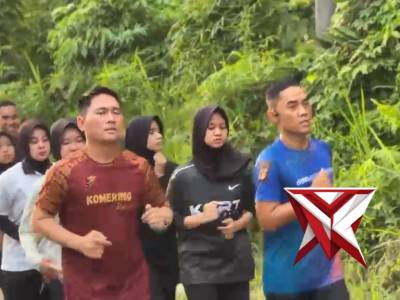 Runing bersama para casis - PoliceTube