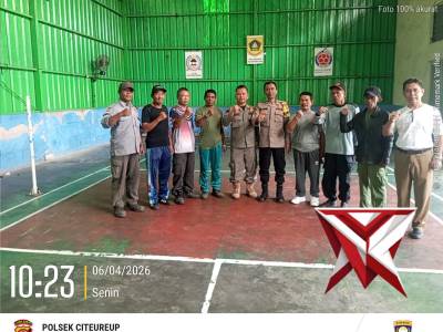 Aiptu M Ashari Memberikan Pengarahan Kamtibmas kepada Linmas Kelurahan ? - PoliceTube