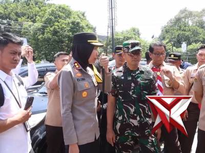 peninjauan langsung ke sejumlah Pos Terpadu, Pos Pengamanan (Pospam) - PoliceTube