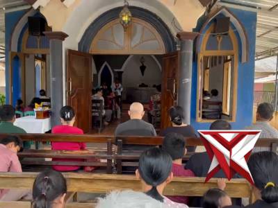 Pengamanan Ibadah Paskah - PoliceTube