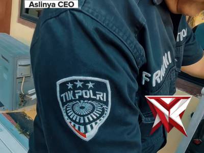 Izin melaporkan giat *TIK Polres Lubuklinggau* Mempersiapkan Alat apel pagi Pada Hari Kamis Tangga - PoliceTube