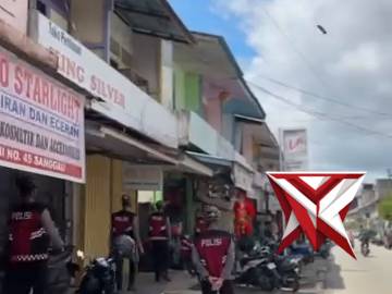 Patroli perintis kota??
Satuan Samapta Polres Sanggau melakukan patroli menggunakan sepeda keliling
