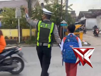 Polri untuk masyarakat