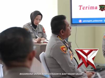 *Title*

Kapolda Sumsel IJP. Sandi Nugroho memberikan penegasan bahwa masy adalah juragan bagi anggo