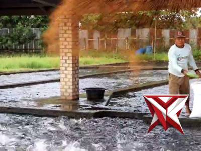 BEDAH RUMAH OLEH POLRES MUSI RAWAS DI KEC.MEGANG SAKTI