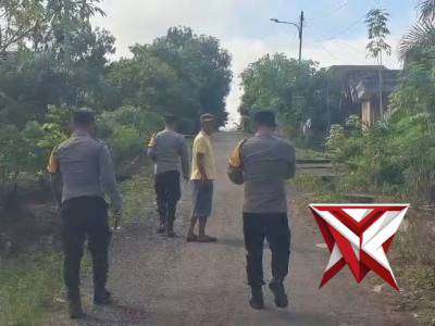 Polsek BTS Ulu melaksanakan Bansos kepada Masyarakat kurang mampu (09)