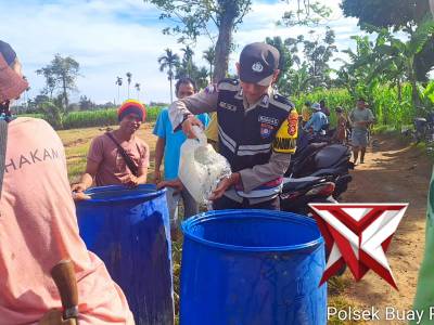 Giat&nbsp; Bhabinkamtibmas Polsek Buay Pemaca  *BRIGPOL RESFI TRIO HERDINATA* bersama Bhabinsa Koramil