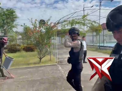 NYAGO OKI AMAN - PoliceTube