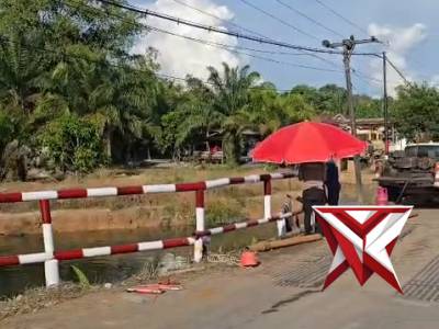 (09)Revitalisasi Jembatan Sungai Jernih Jl. Mura-Pali Kec.BTS Ulu Kab.Musi Rawas - PoliceTube