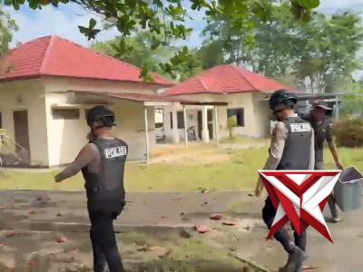 NYAGO OKI AMAN - PoliceTube