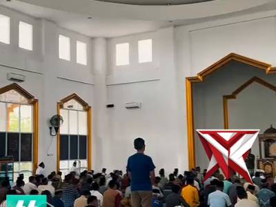 Kapolres Musi Rawas Shalat Jumat Berjamaah di Masjid Al Hidayah Mataram