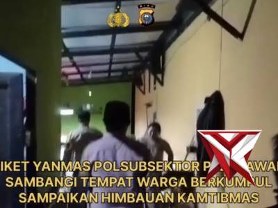 Piket Yanmas Polsubsektor Pelalawan Sambangi Tempat Warga Berkumpul Sampaikan Himbauan Kamtibmas